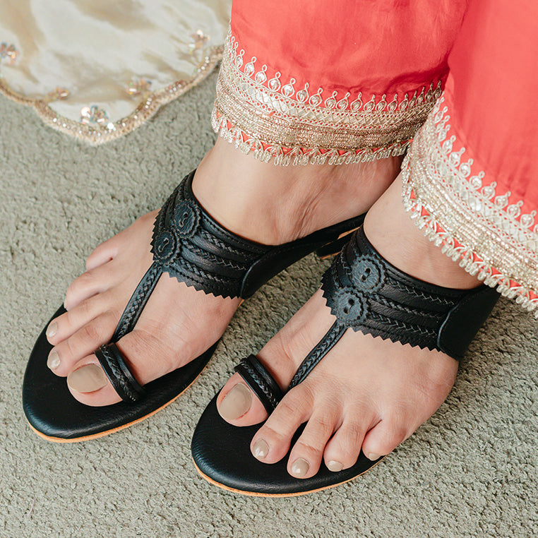 Black Mogra Small box Heel