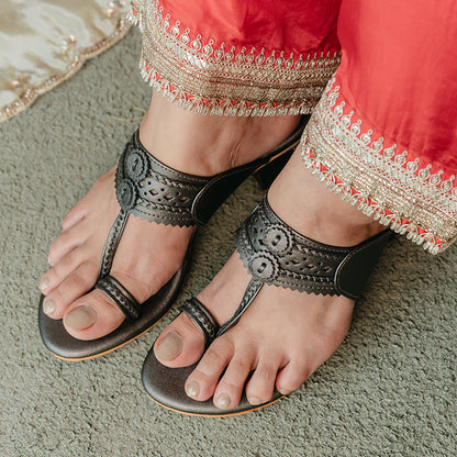 Gun Metal Kohlapuri Box Heel