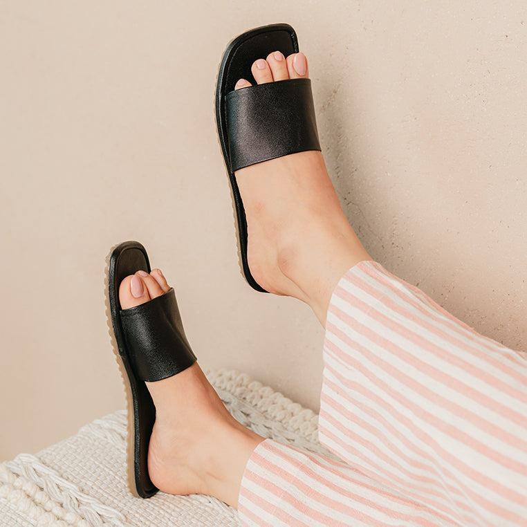 Black Comfy Slides