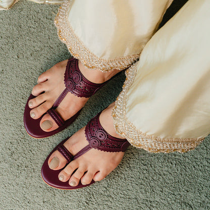 Cherry Kohlapuri Small box Heel