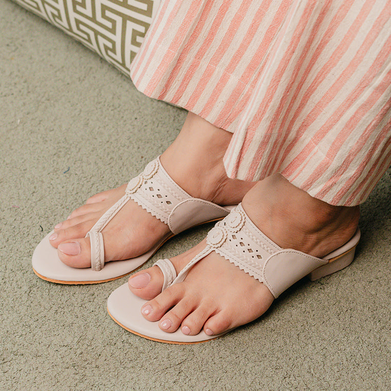 Cream Kohlapuri Small Box Heel